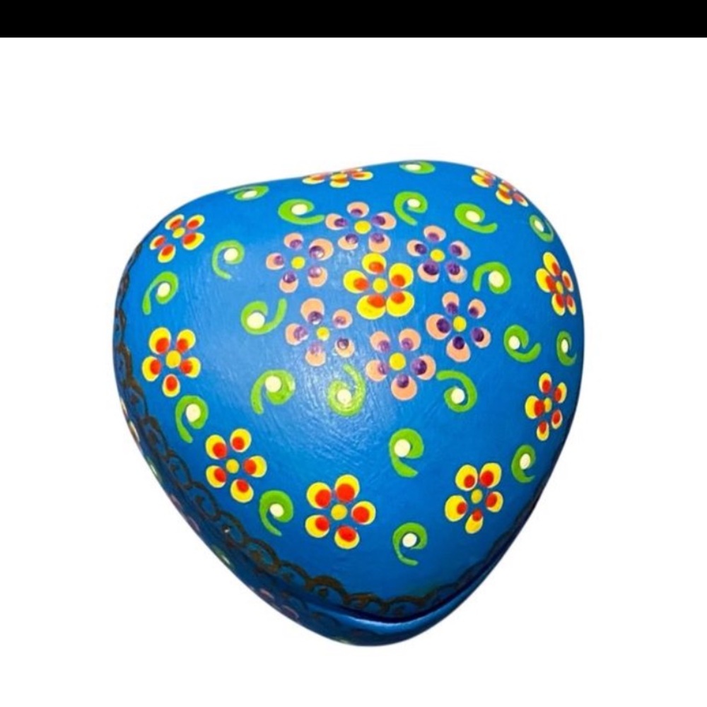 Colorful Heart-Shaped Trinket/Jewelry Box Columbia - Picture 2 of 6